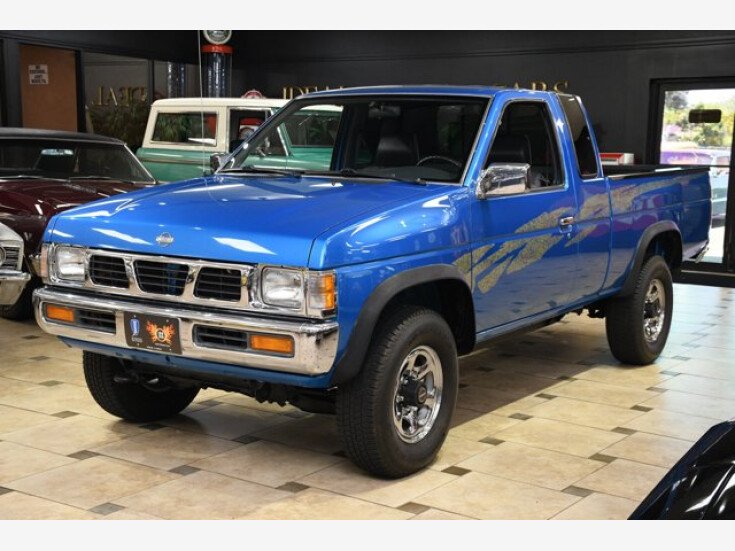 Thumbnail Photo undefined for 1995 Nissan Pickup 4x4 King Cab V6
